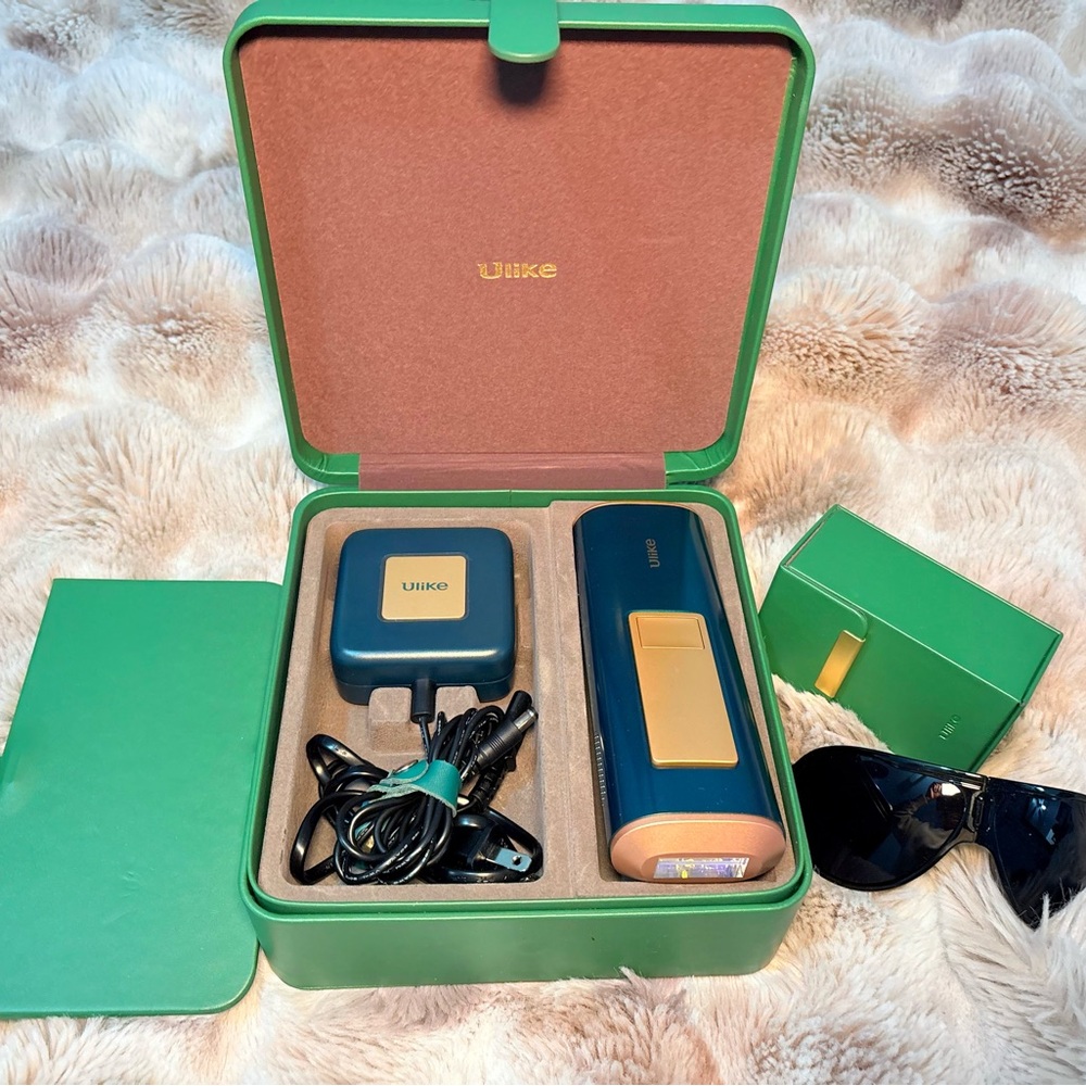 Green and Gold Skincare Tool Set